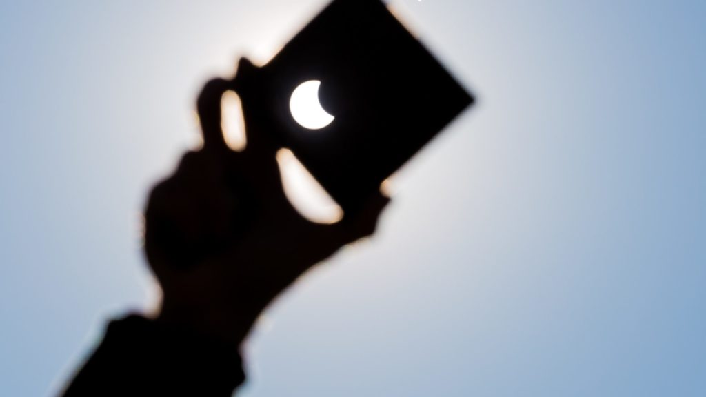 Eclipse Photo Filter